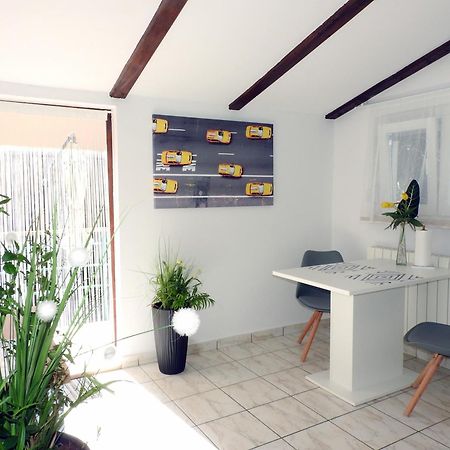 Apartman Ines- Stinjan Pula Exterior photo